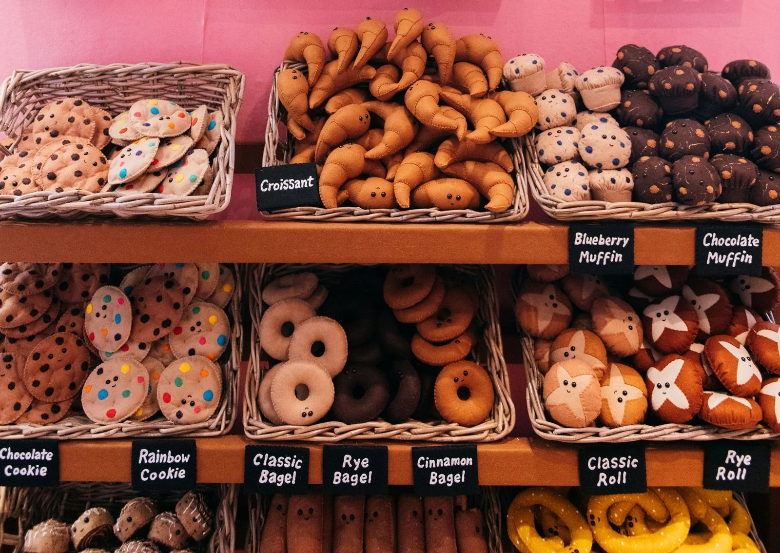 Lucy Sparrow - Sew your Soul