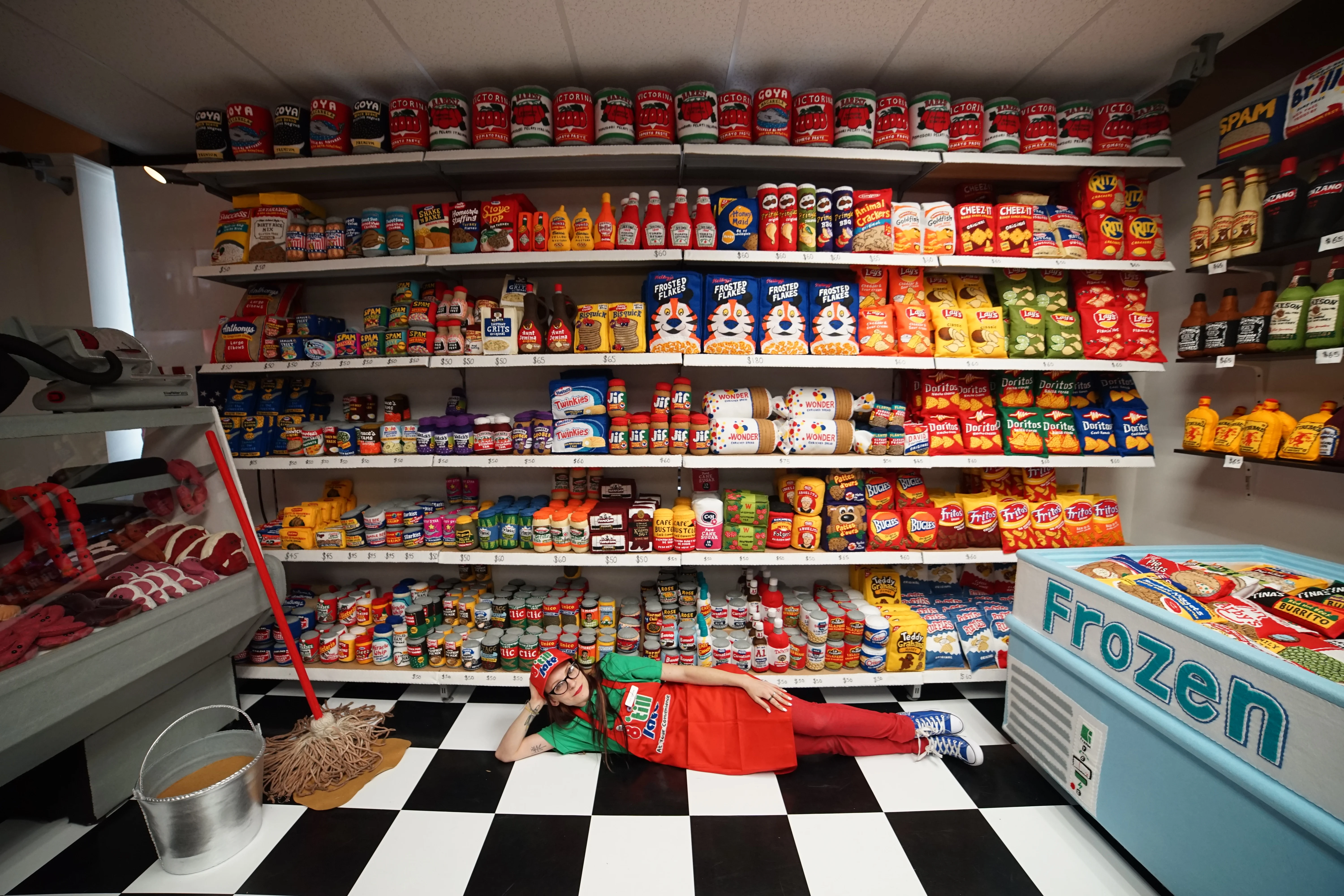 Lucy Sparrow - Sew your Soul