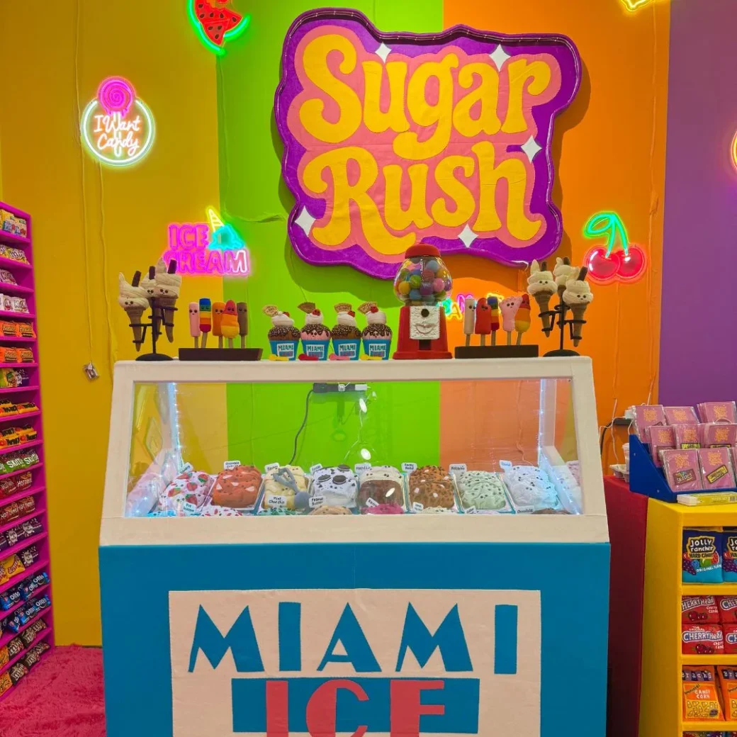 Lucy Sparrow - Sew your Soul