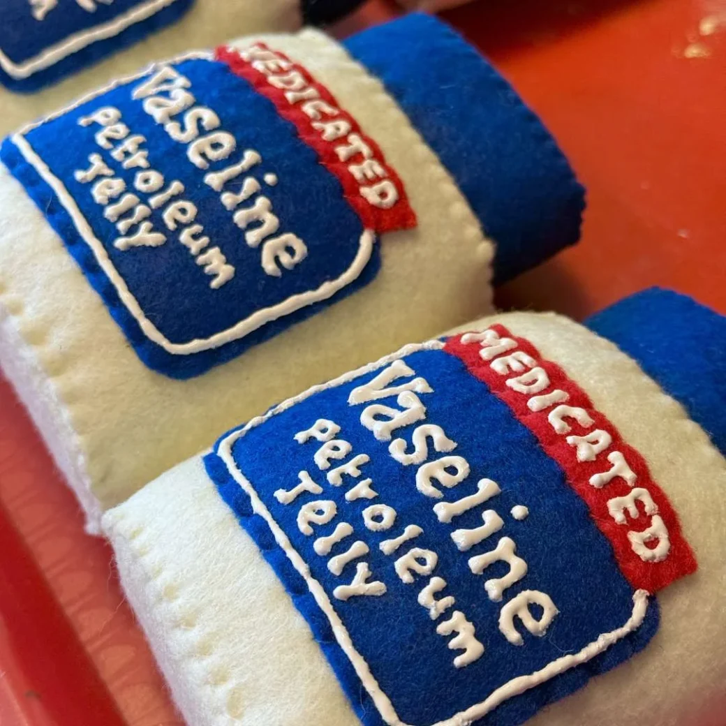 Lucy Sparrow - Sew your Soul